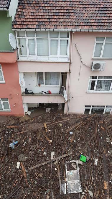 Kastamonu'da baraj yıkıldı Bozkurt ilçesi sular altında kaldı 10